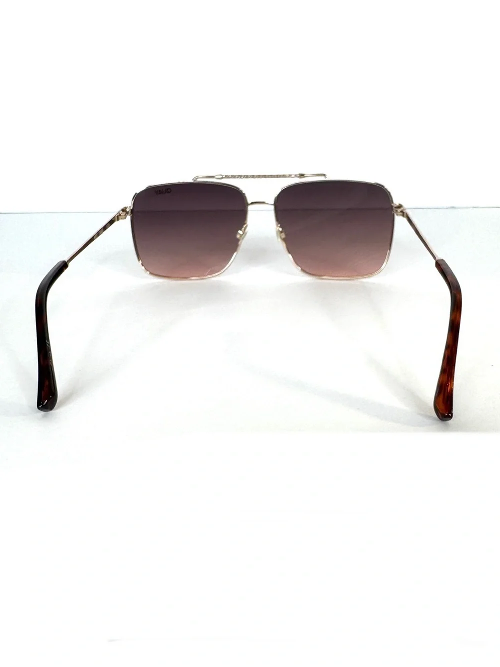 QUAY AUSTRALIA Hot Take 59mm Navigator Sunglasses